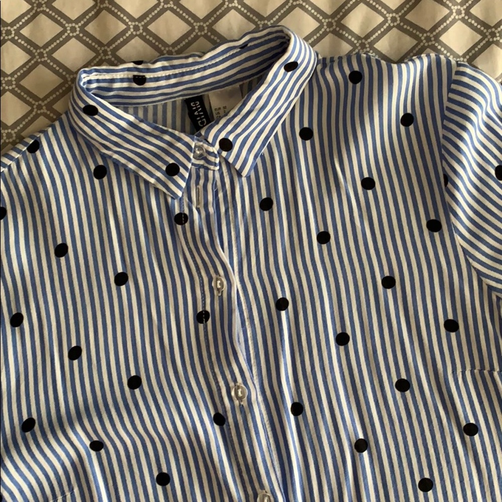 Button down Shirt - Picture 2 of 4